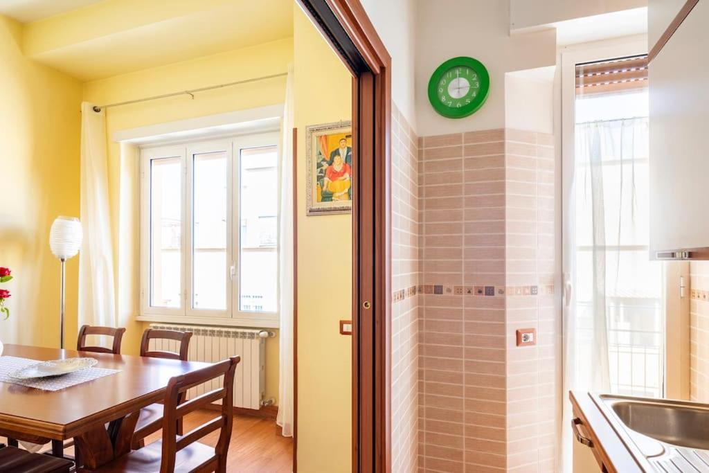 Casa Angelina Con 3 Camere Da Letto Roma Exterior foto